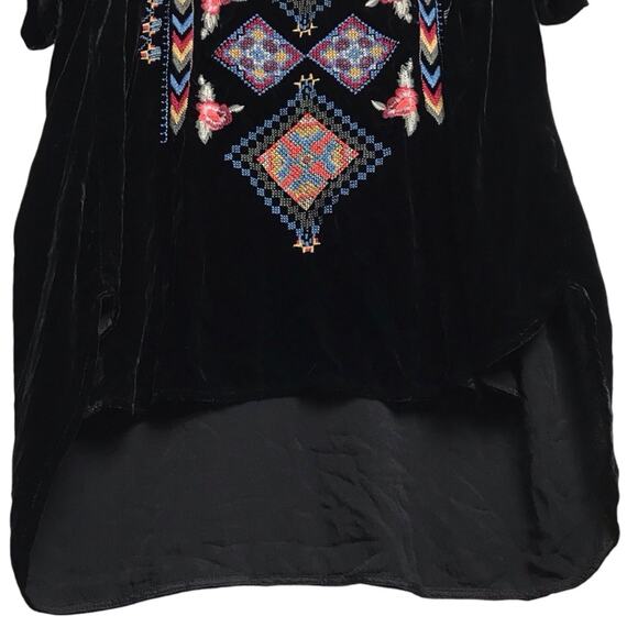 Johnny Was JWLA Velvet Floral Embroidered Short Sleeve Flowy Boho Blouse Top 2X - Picture 5 of 12
